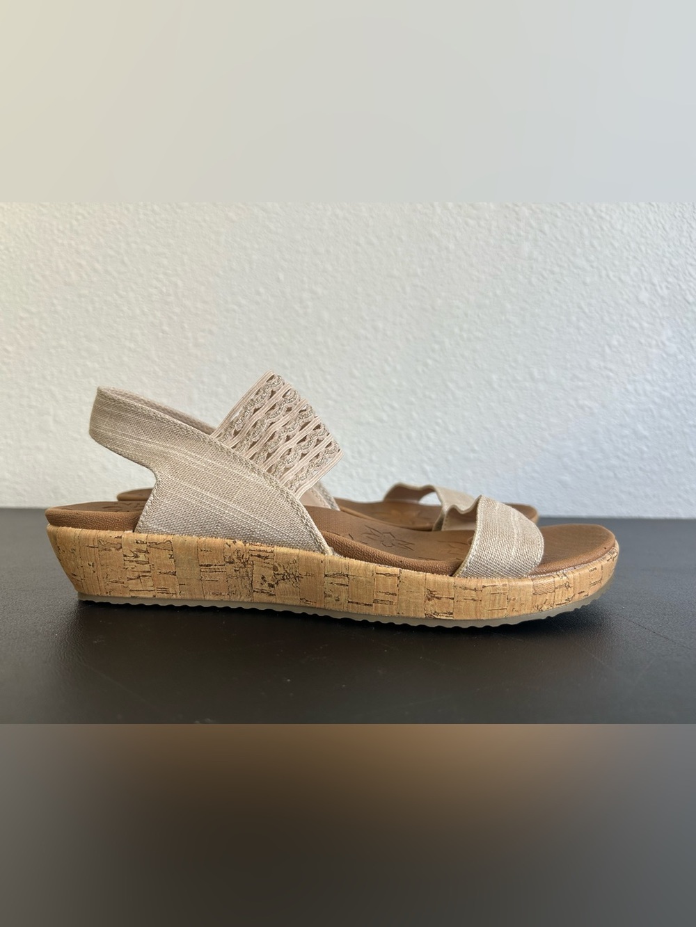 SKECHERS Size 9 BRIE Most Wanted Wedge Sandal NUDE LUXE COMFORT
